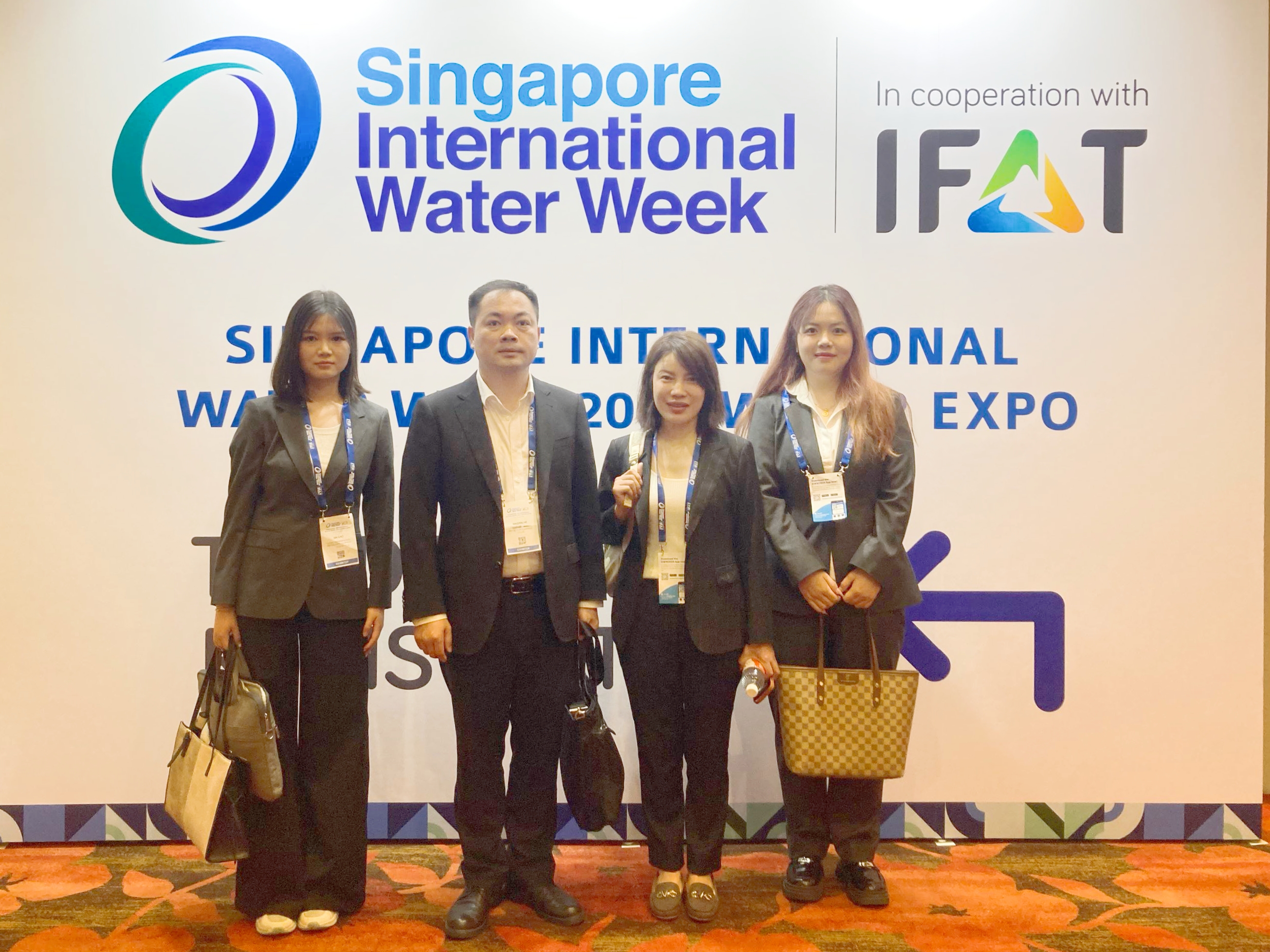 力鼎团队亮相新加坡国际水展